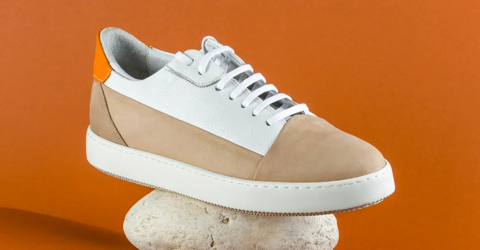 Retro running shoes